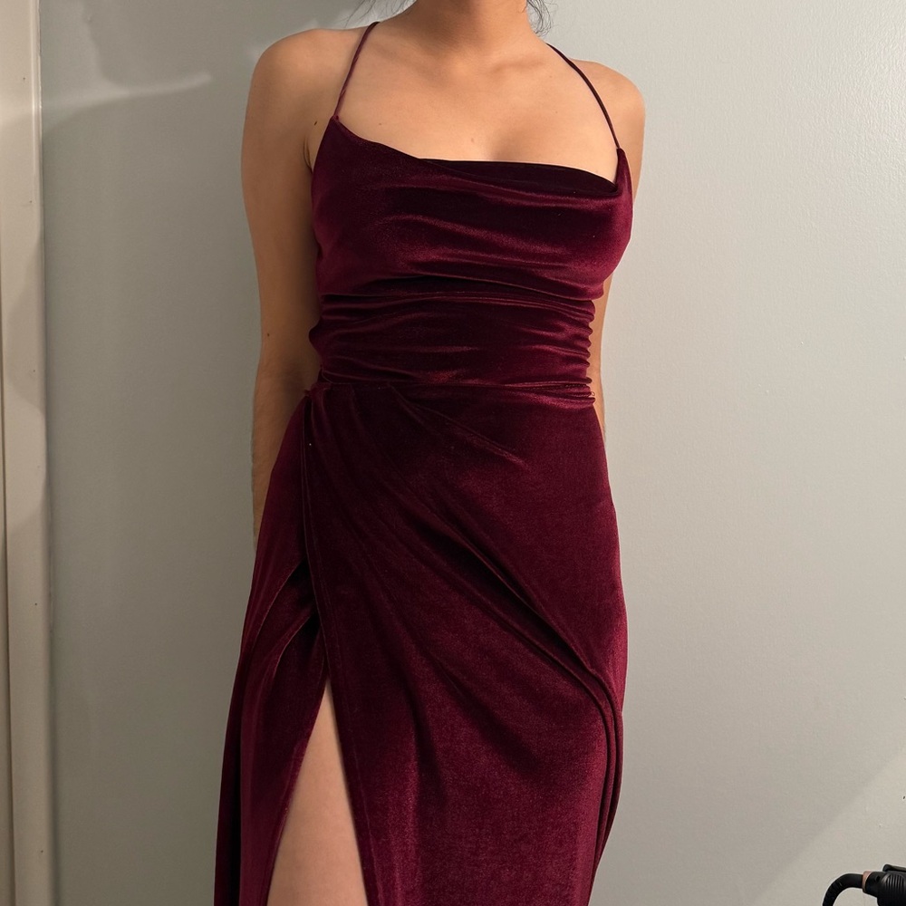 Lucy in the Sky Burgundy/Velvet Dress